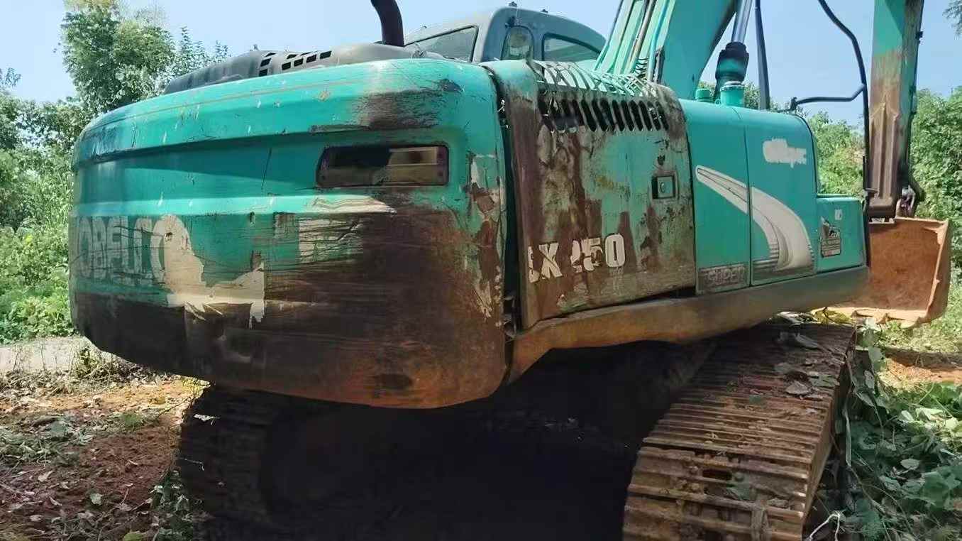 Used Kobelco SK250 Excavator 2011 Model / 5