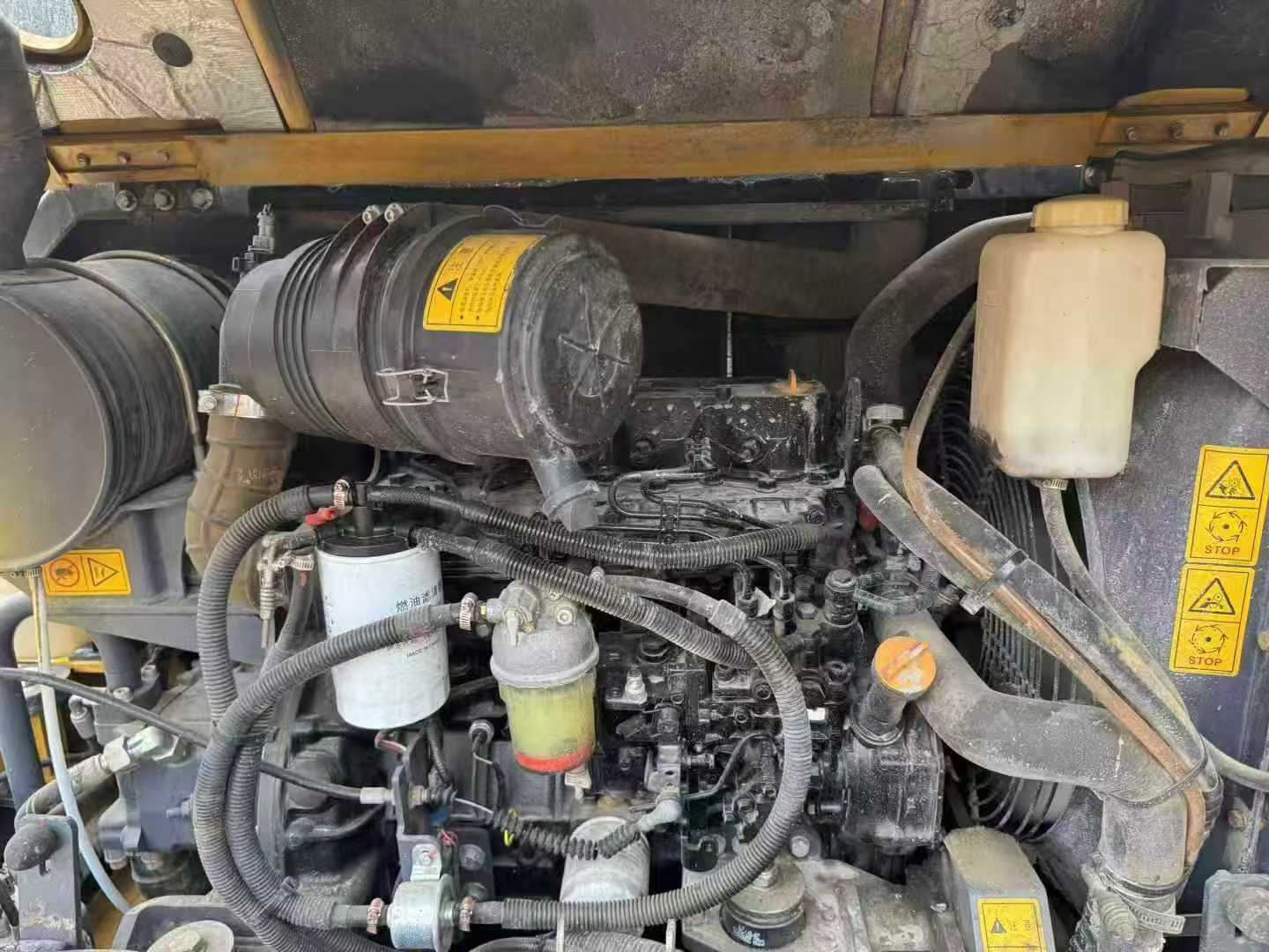 Used XCMG ZL60G Excavator 2021 Model / 8