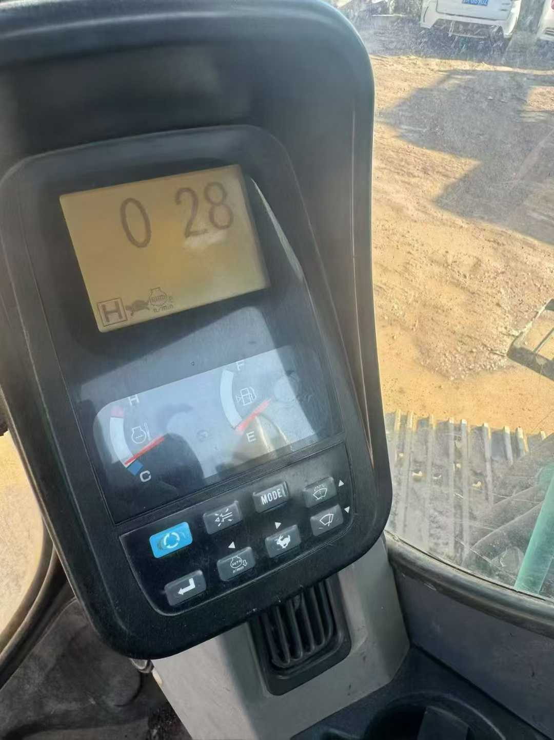 Used Kobelco SK140 Excavator 2016 Model / 3