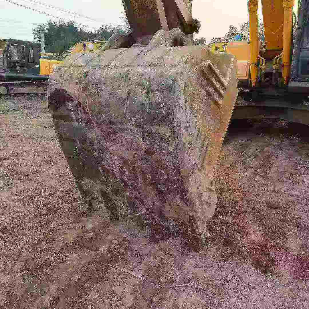 Used Hyundai R225-7 Excavator 2014 Model / 2