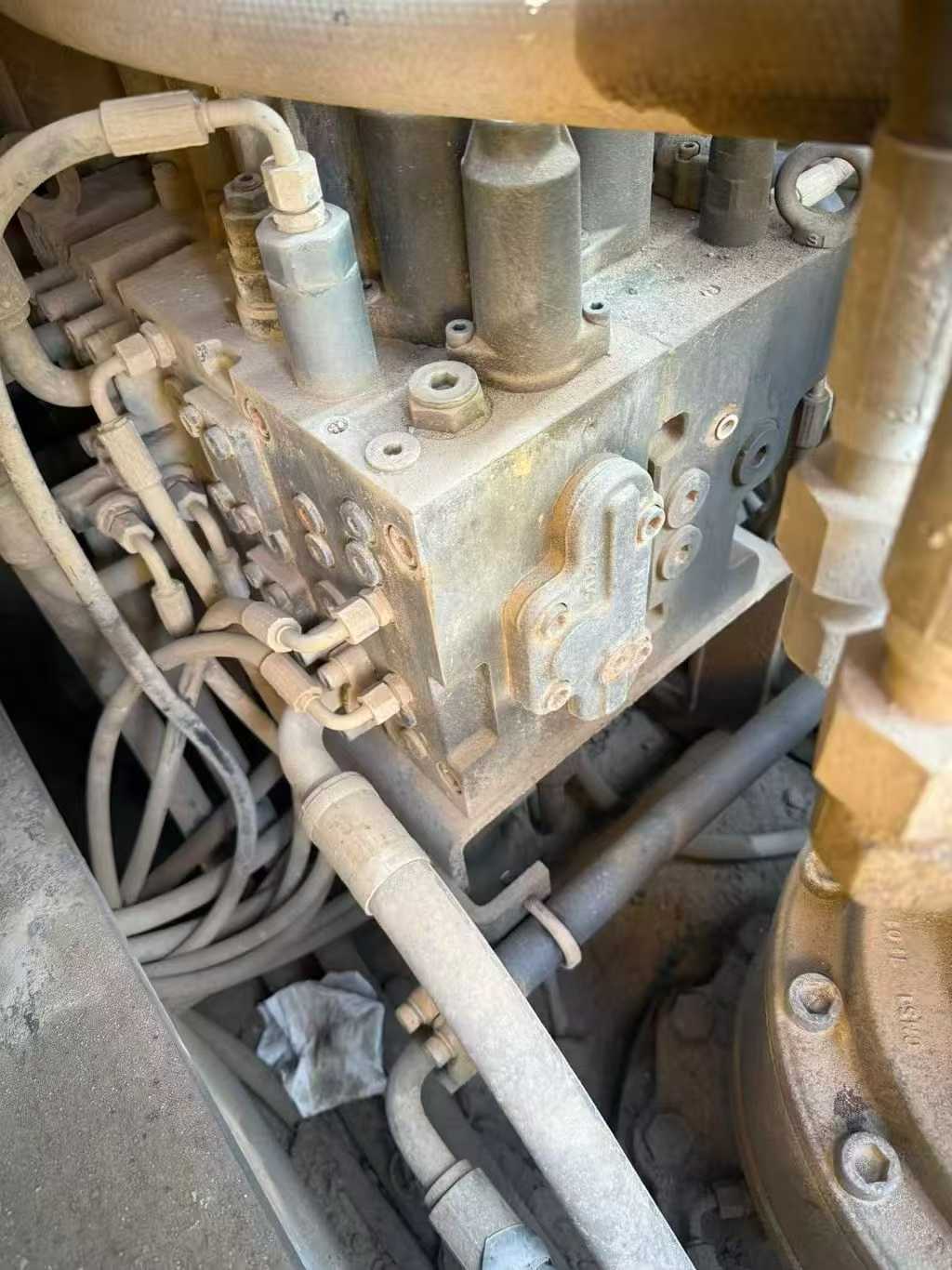 Used XCMG LW200 Excavator 2018 Model / 7