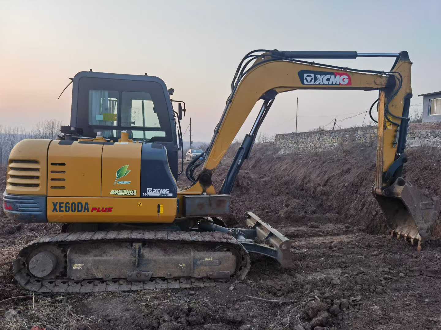 Used XCMG ZL60G Excavator 2022 Model / 2