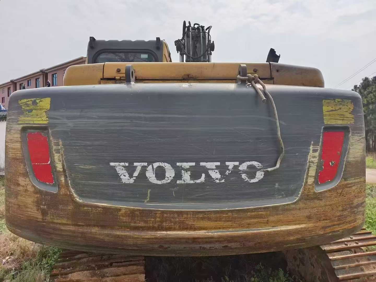 Used Volvo EC140 Excavator 2016 Model / 3