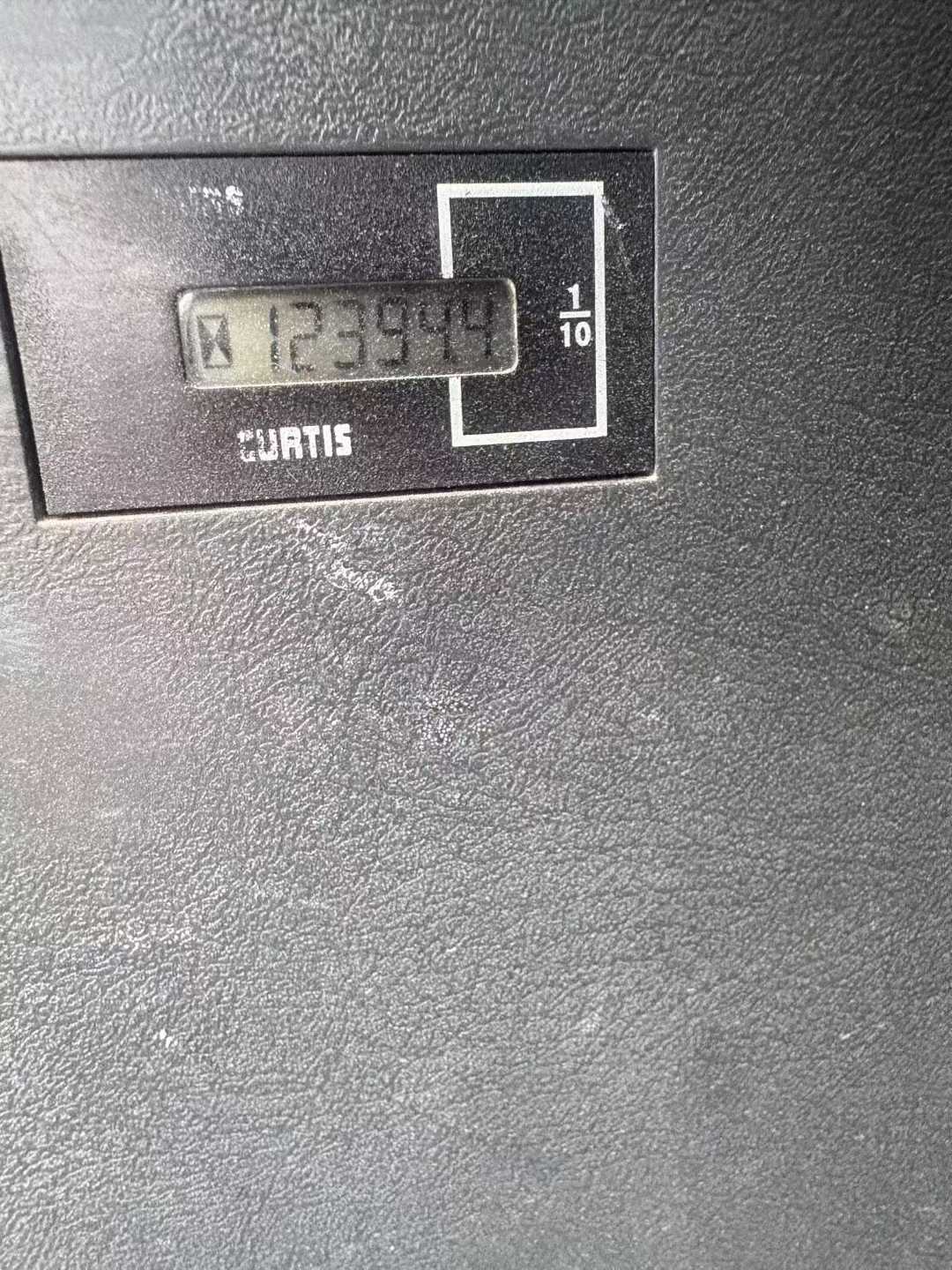 Used Hyundai R385LVS Excavator 2013 Model / 7