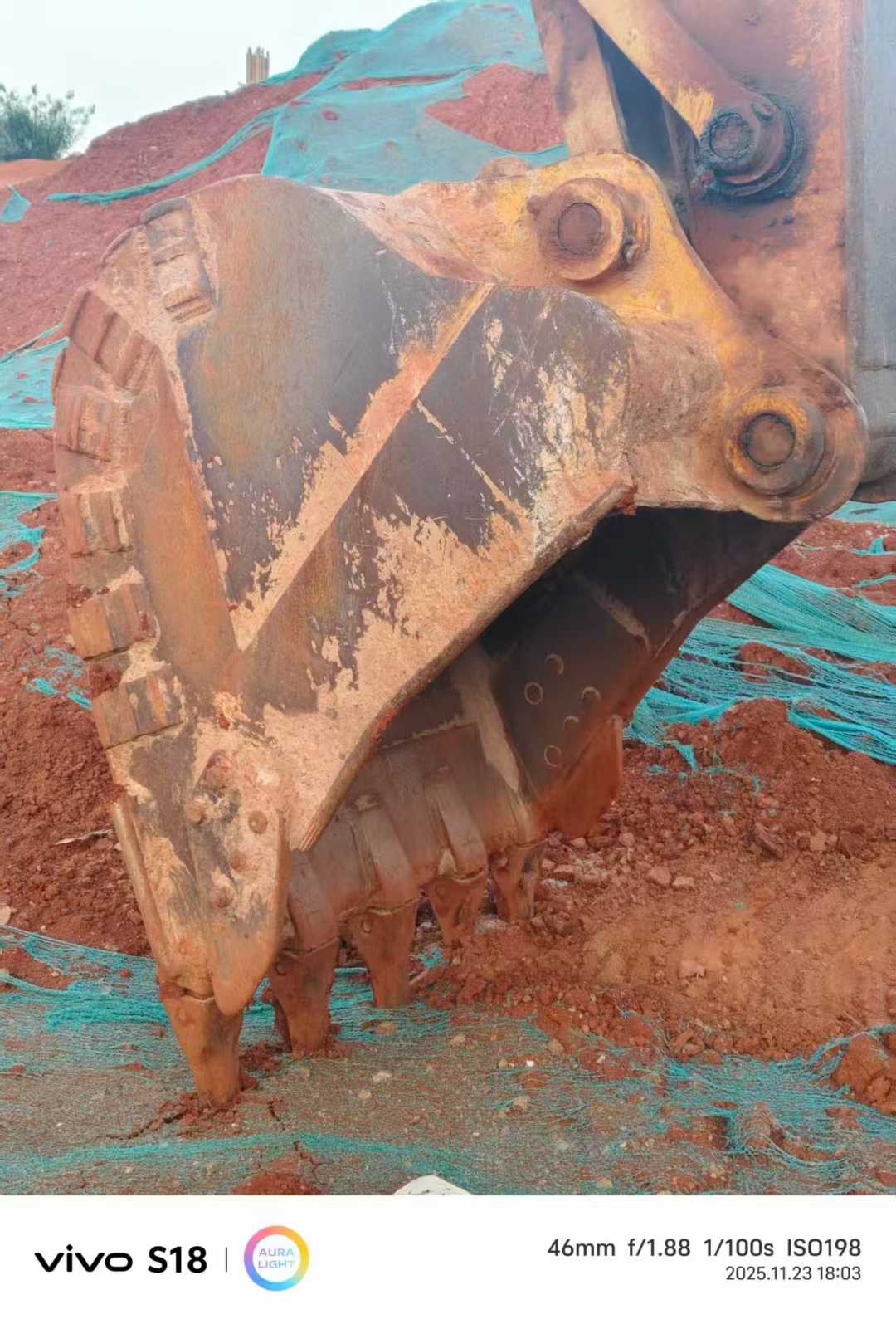 Used Caterpillar 320C Excavator 2016 Model / 8