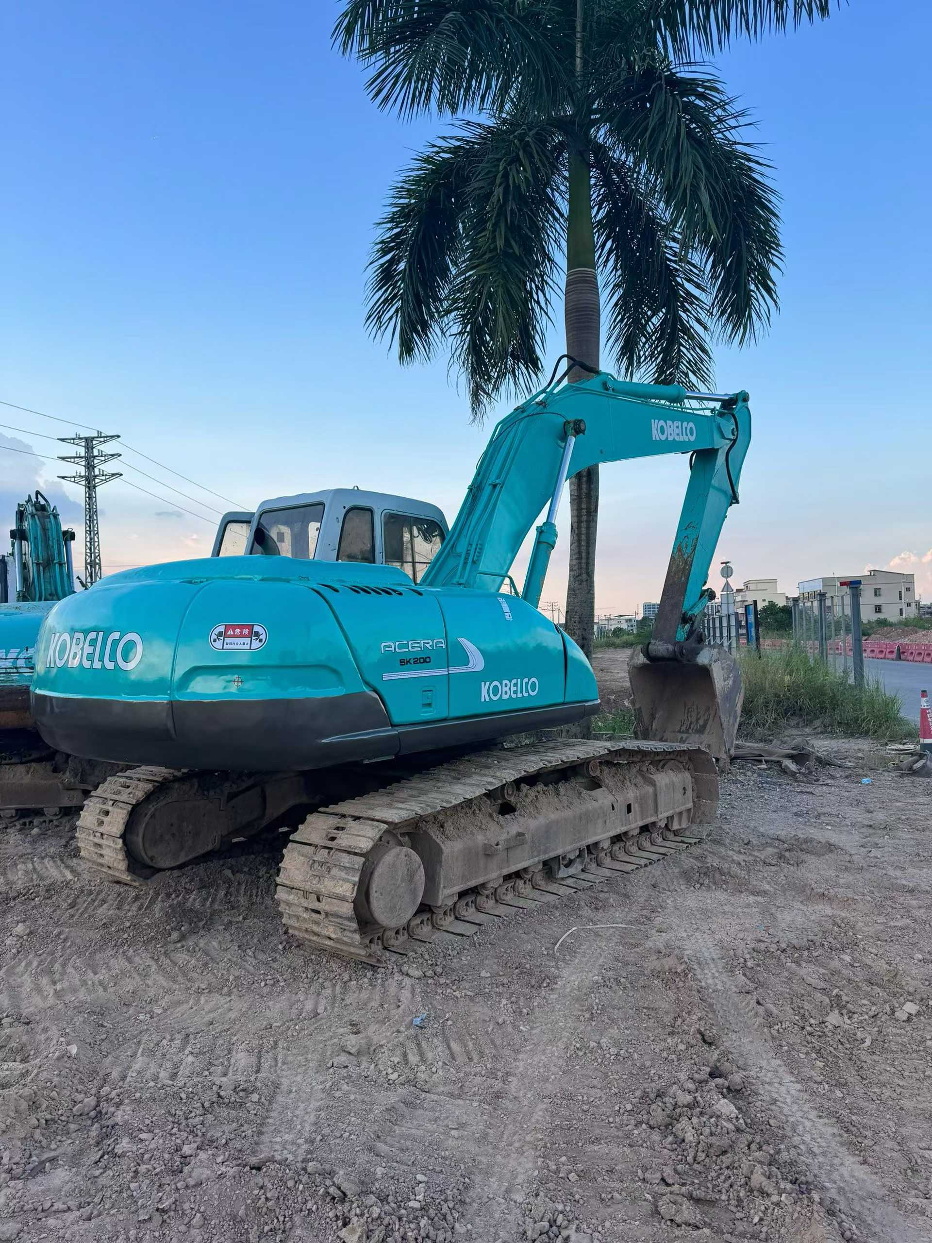 Used Kobelco SK200-5.5 Excavator 2016 Model / 9