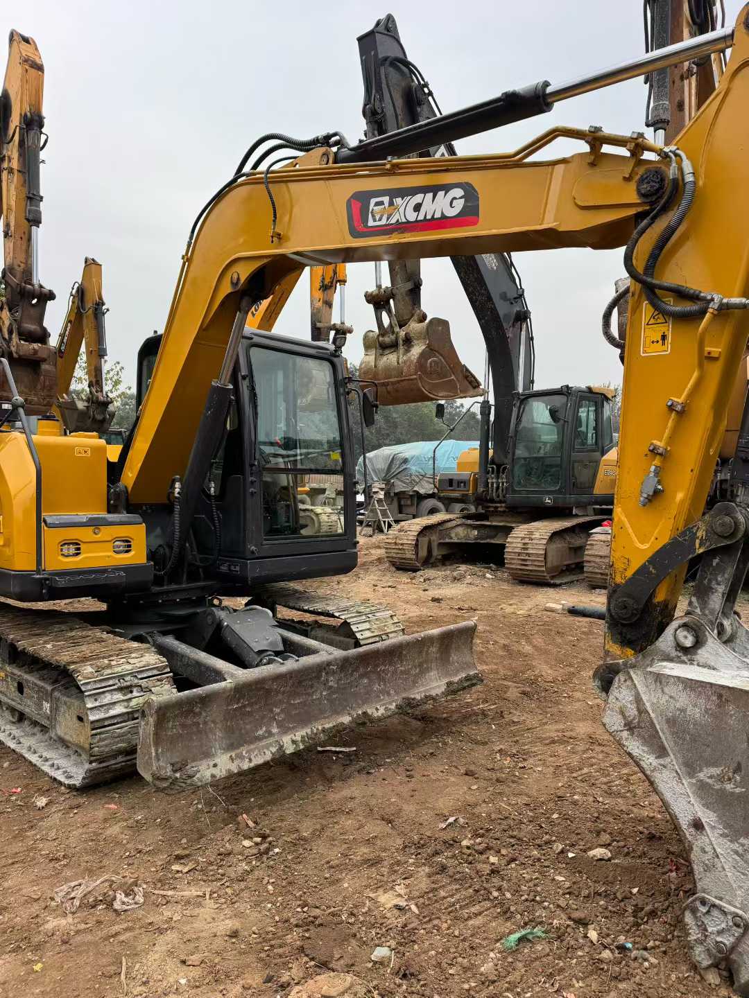 Used XCMG XE75WD Excavator 2024 Model