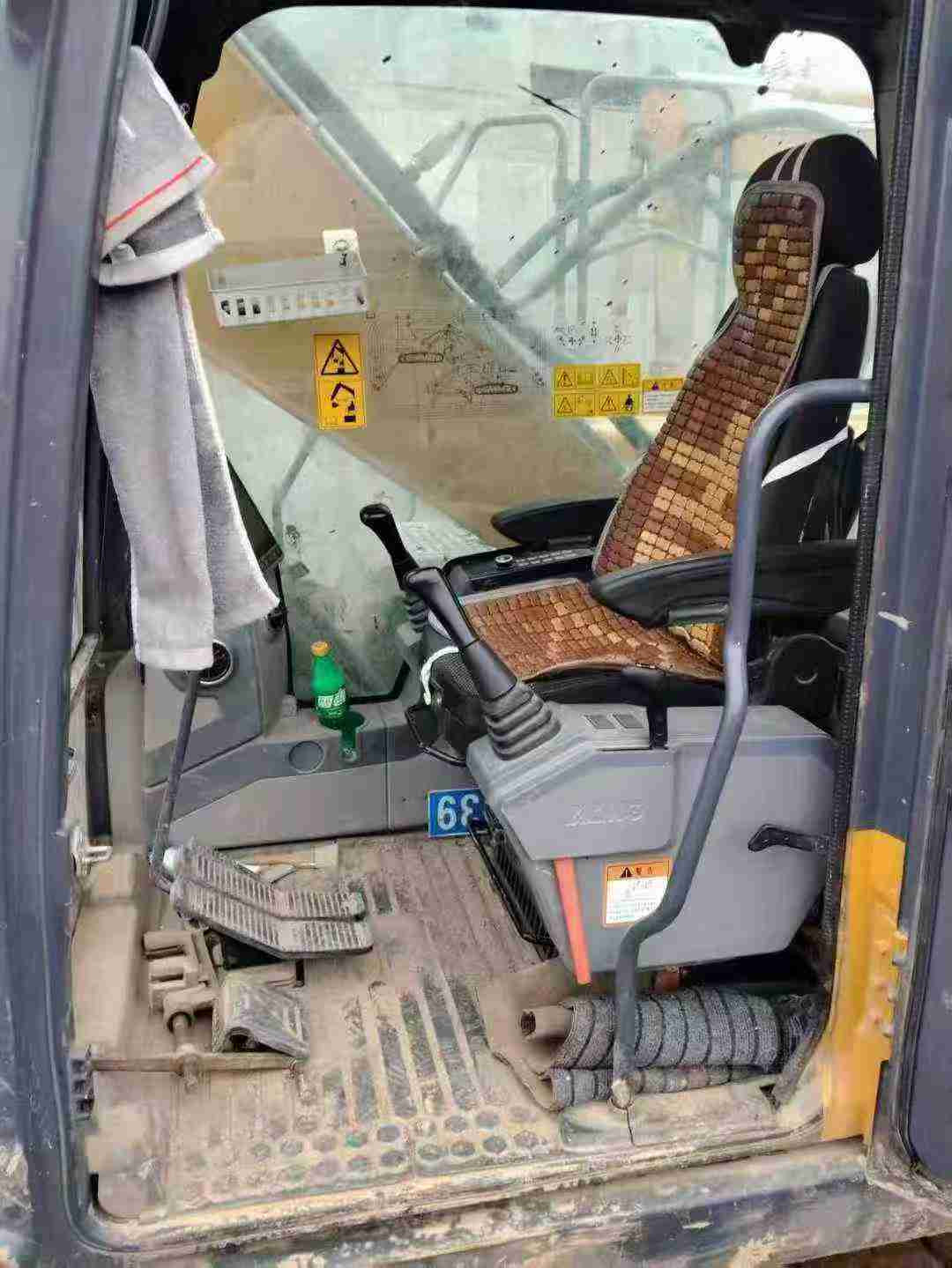 Used XCMG LW200 Excavator 2020 Model / 7