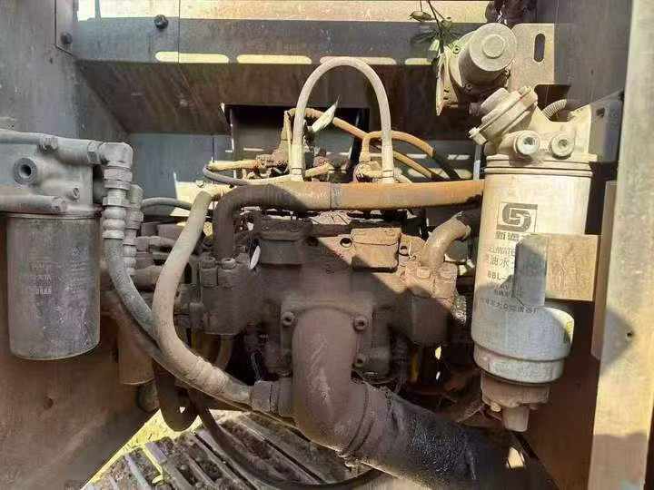 Used Hitachi ZX230-6 Excavator 2016 Model / 4