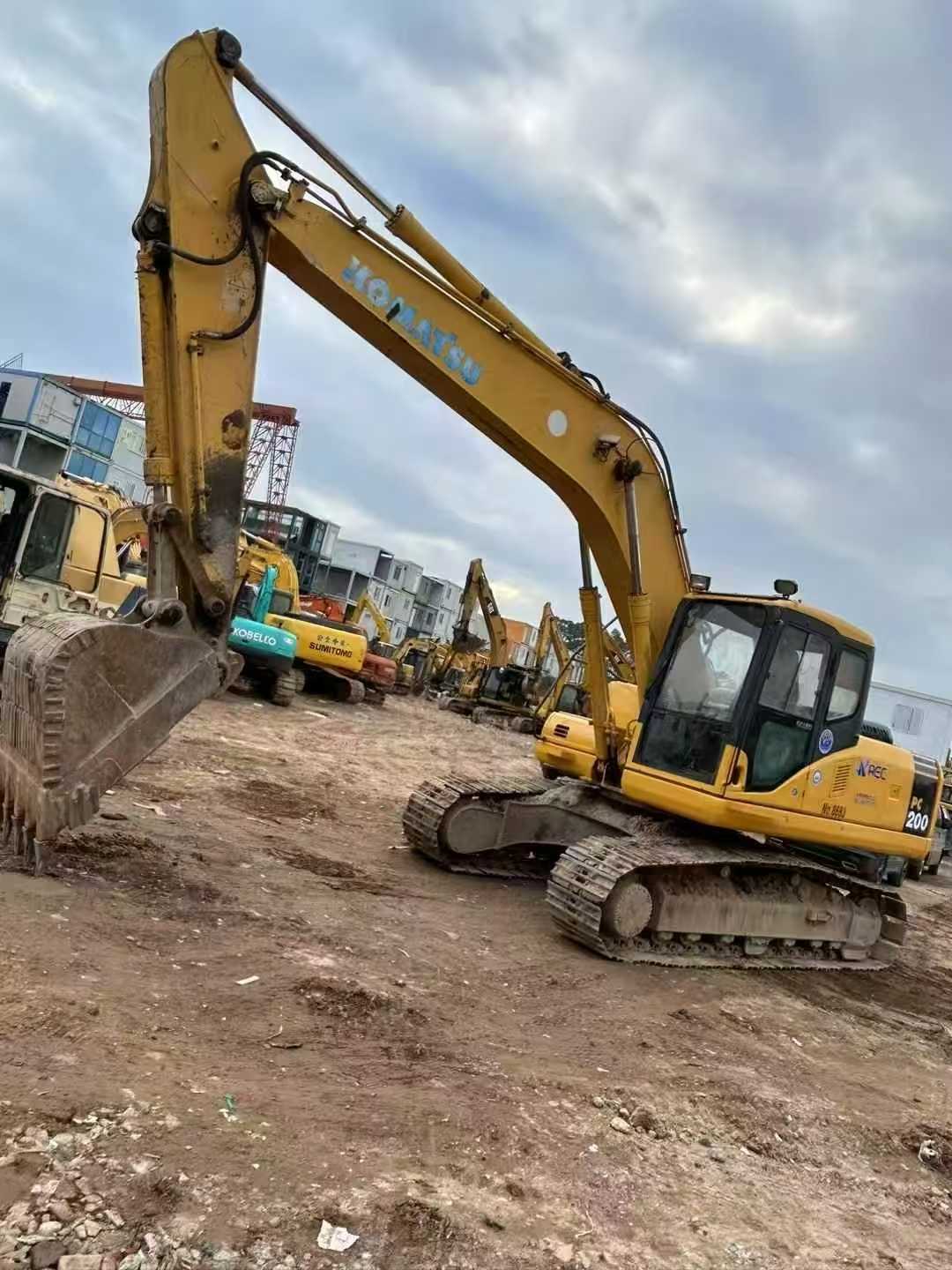 Used Komatsu PW200-7 Excavator 2016 Model