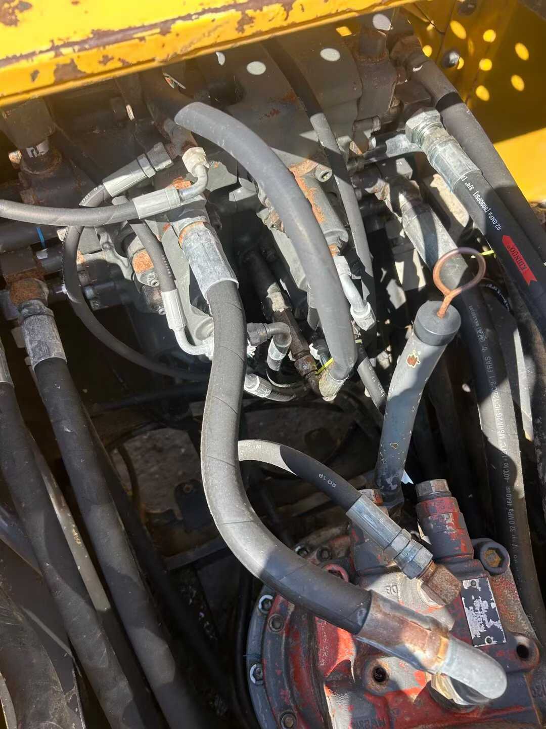 Used Volvo EW210C Excavator 2016 Model / 6