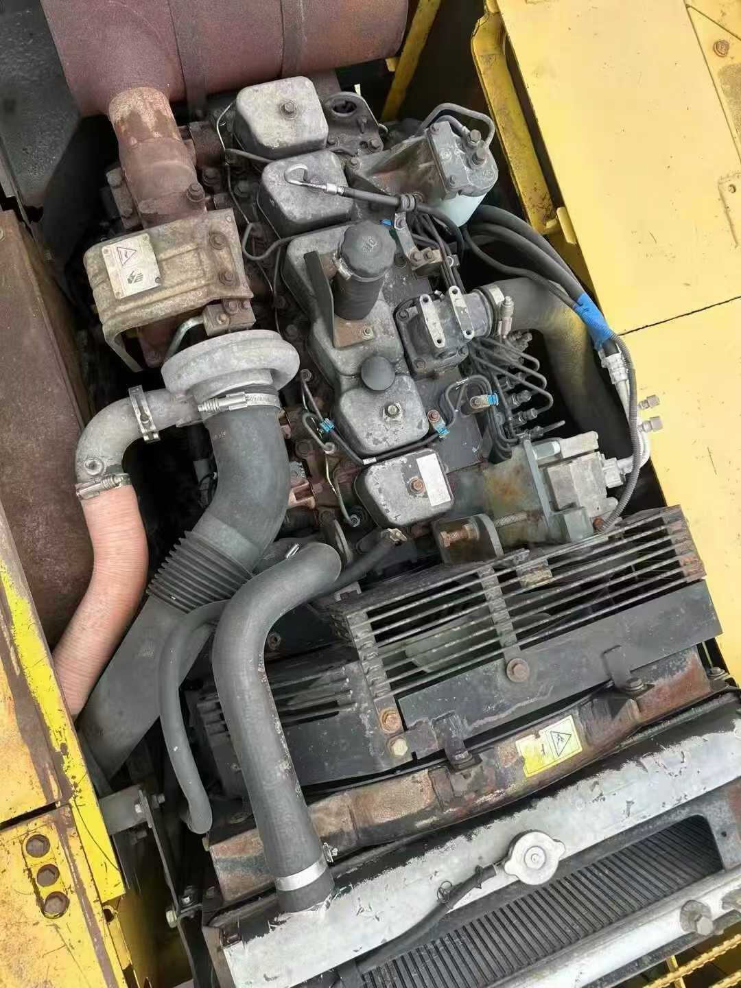 Used Komatsu PW220-7 Excavator 2016 Model / 8