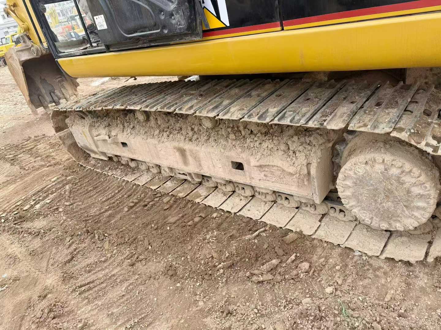 Used Caterpillar 320C Excavator 2016 Model / 3