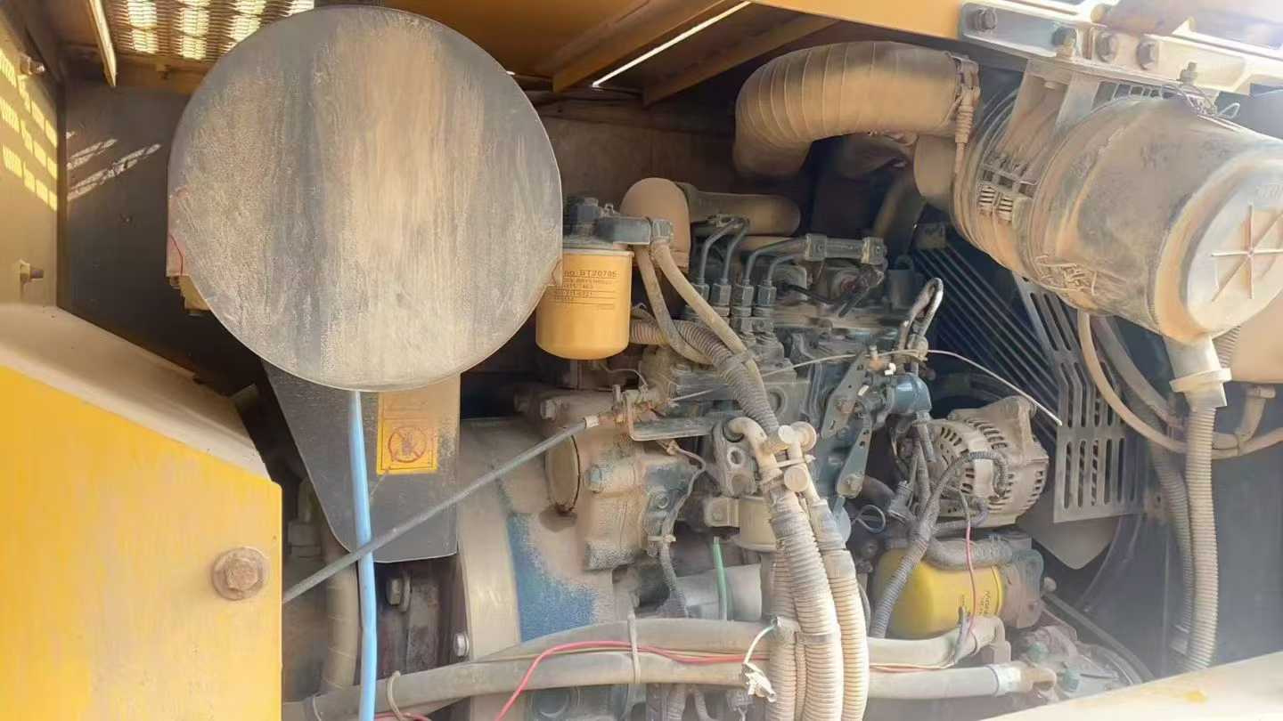 Used XCMG XE75WD Excavator 2016 Model / 6