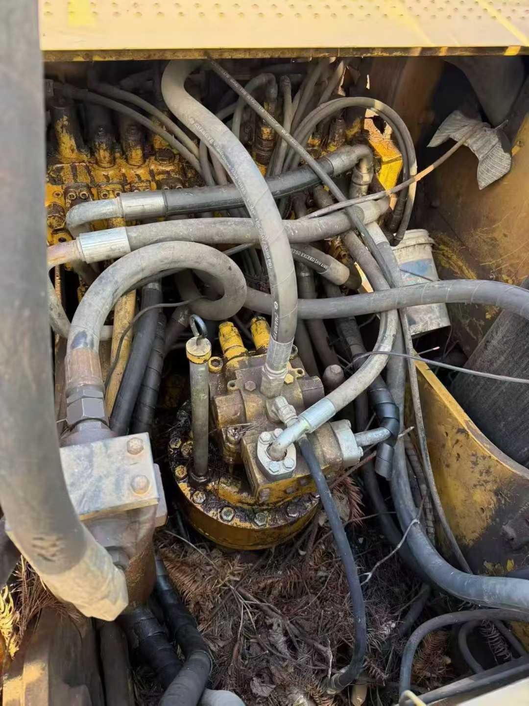 Used Caterpillar 323 Excavator 2016 Model / 5