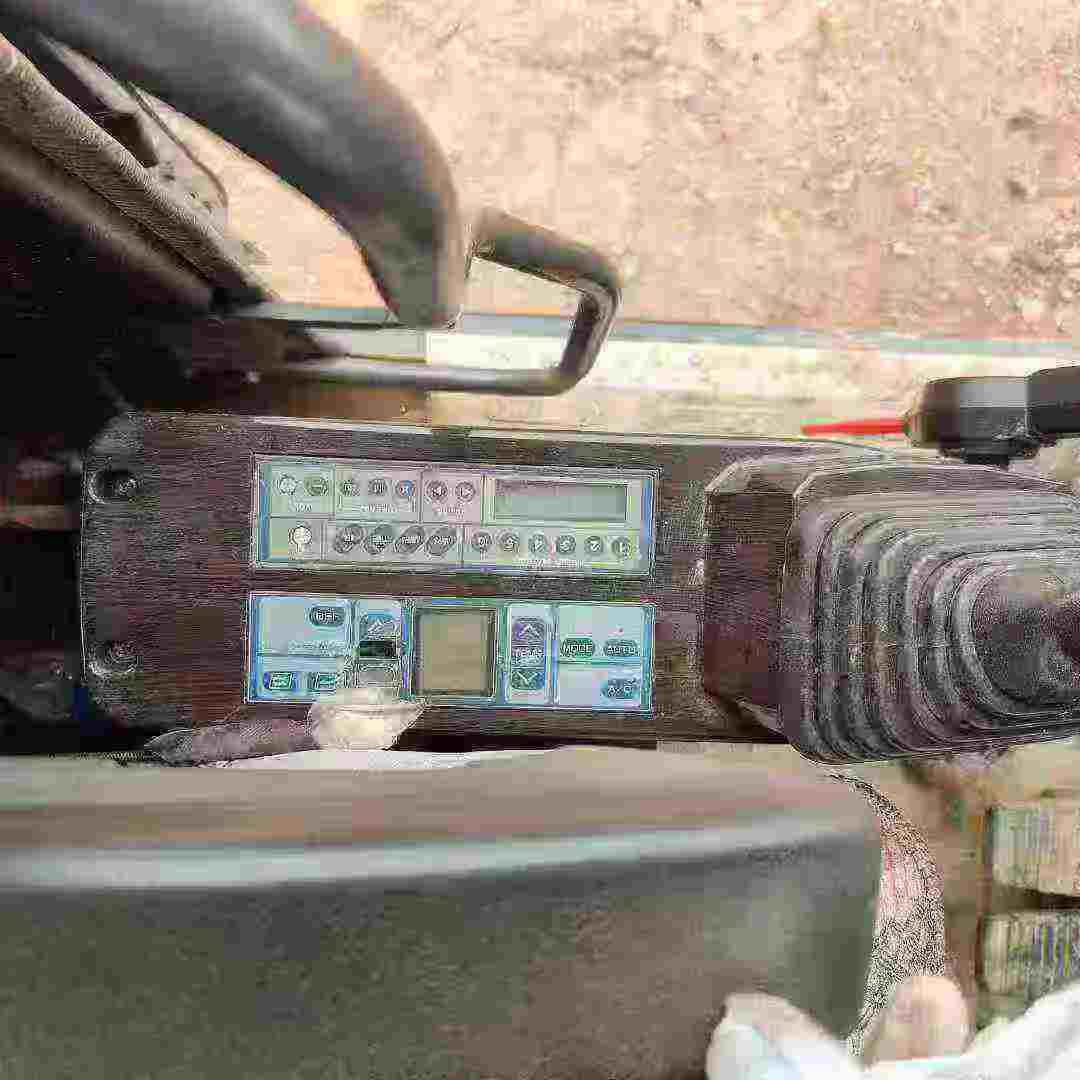 Used Sany SY135 Excavator 2016 Model / 6