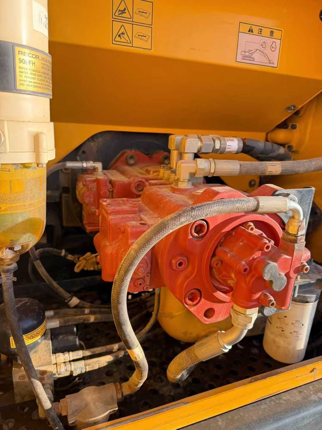 Used Hyundai R205VS Excavator 2016 Model / 7