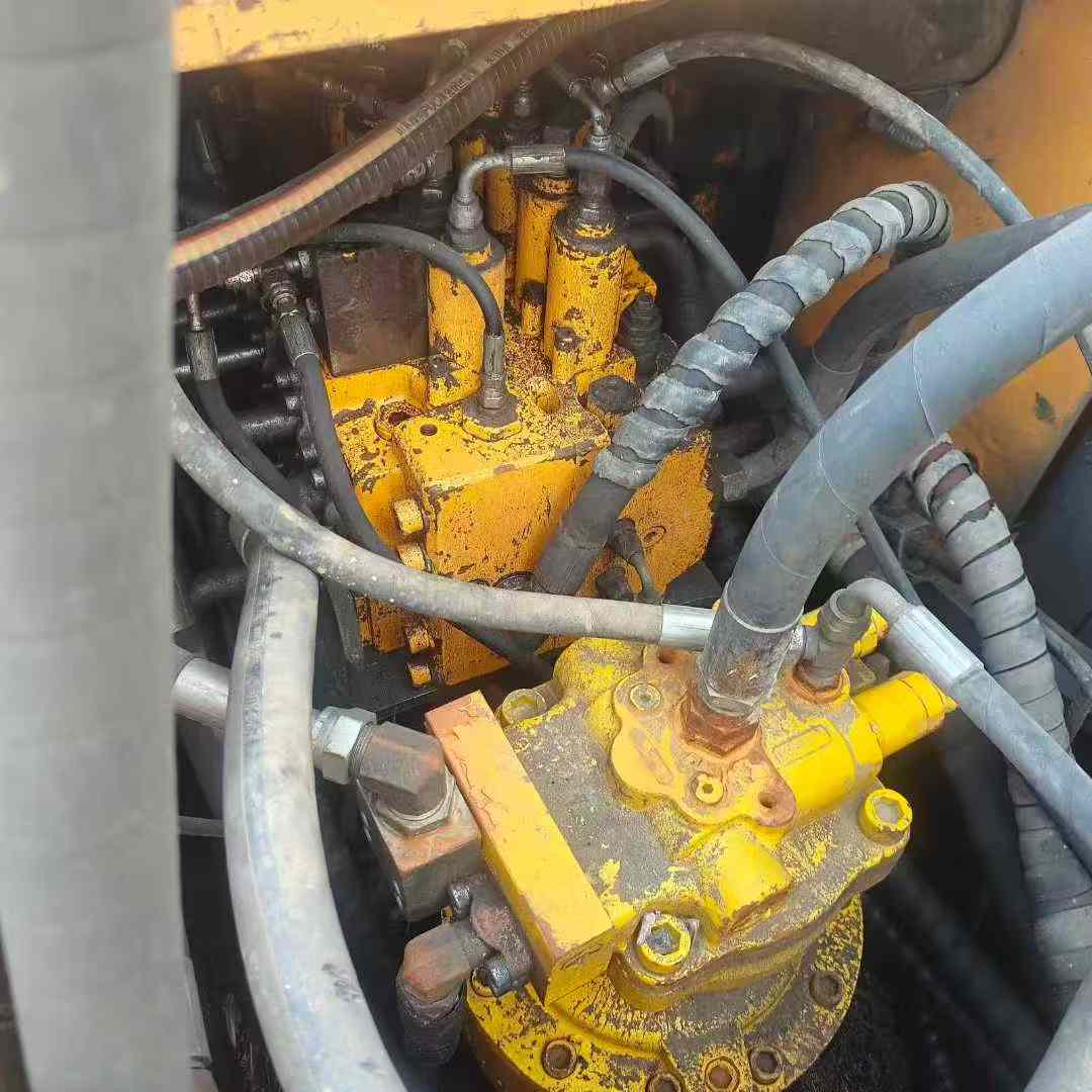 Used Hyundai R225-7 Excavator 2016 Model / 6