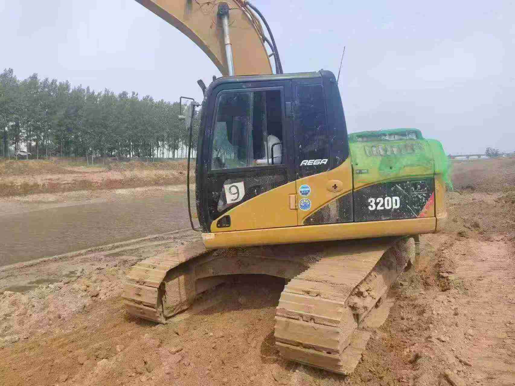 Used Caterpillar 320D Excavator 2013 Model