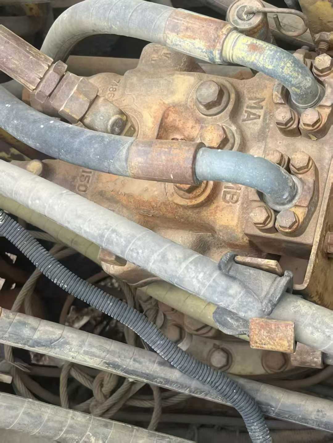 Used Komatsu PC200-6 Excavator 2016 Model / 5