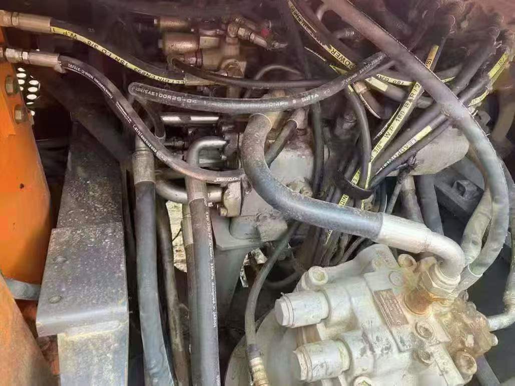 Used Hitachi ZAXIS200 Excavator 2017 Model / 4