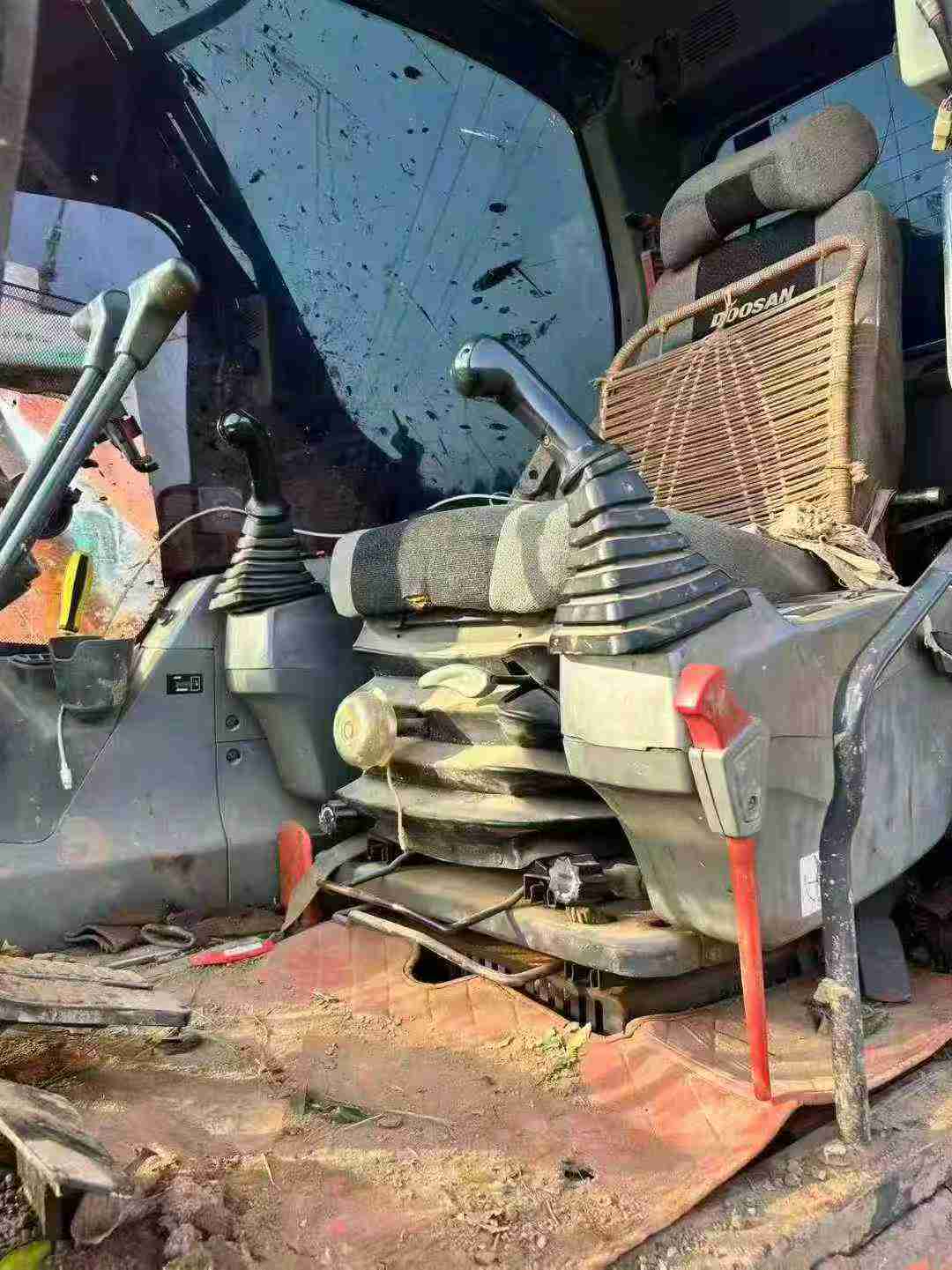 Used Doosan DX120 Excavator 2015 Model / 5