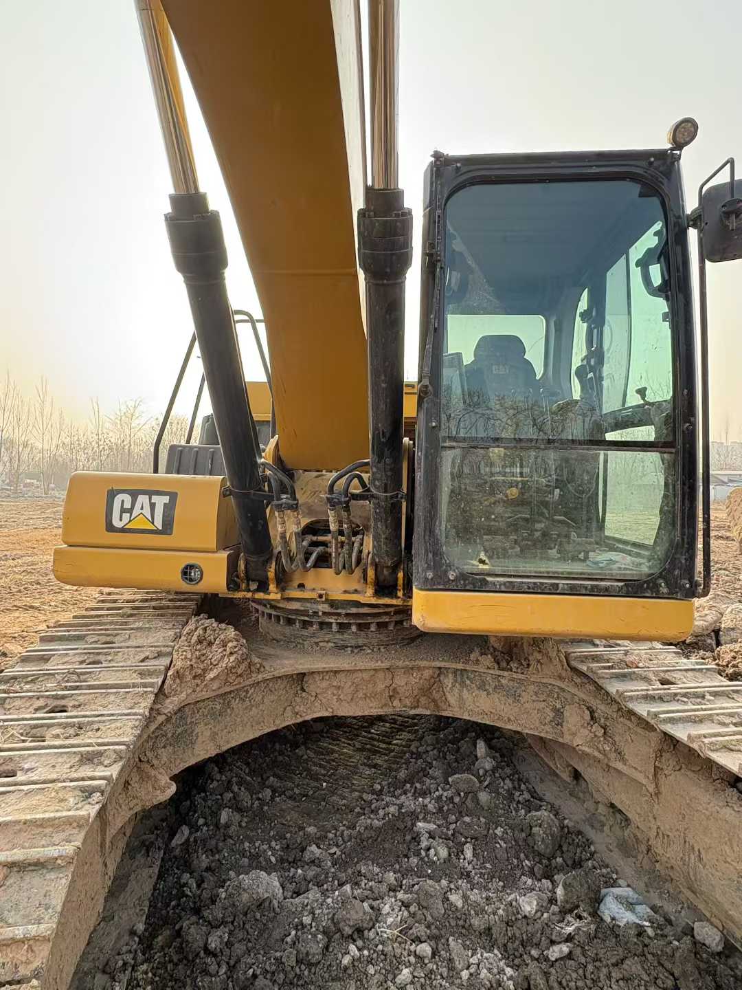Used Caterpillar 323 Excavator 2019 Model / 4