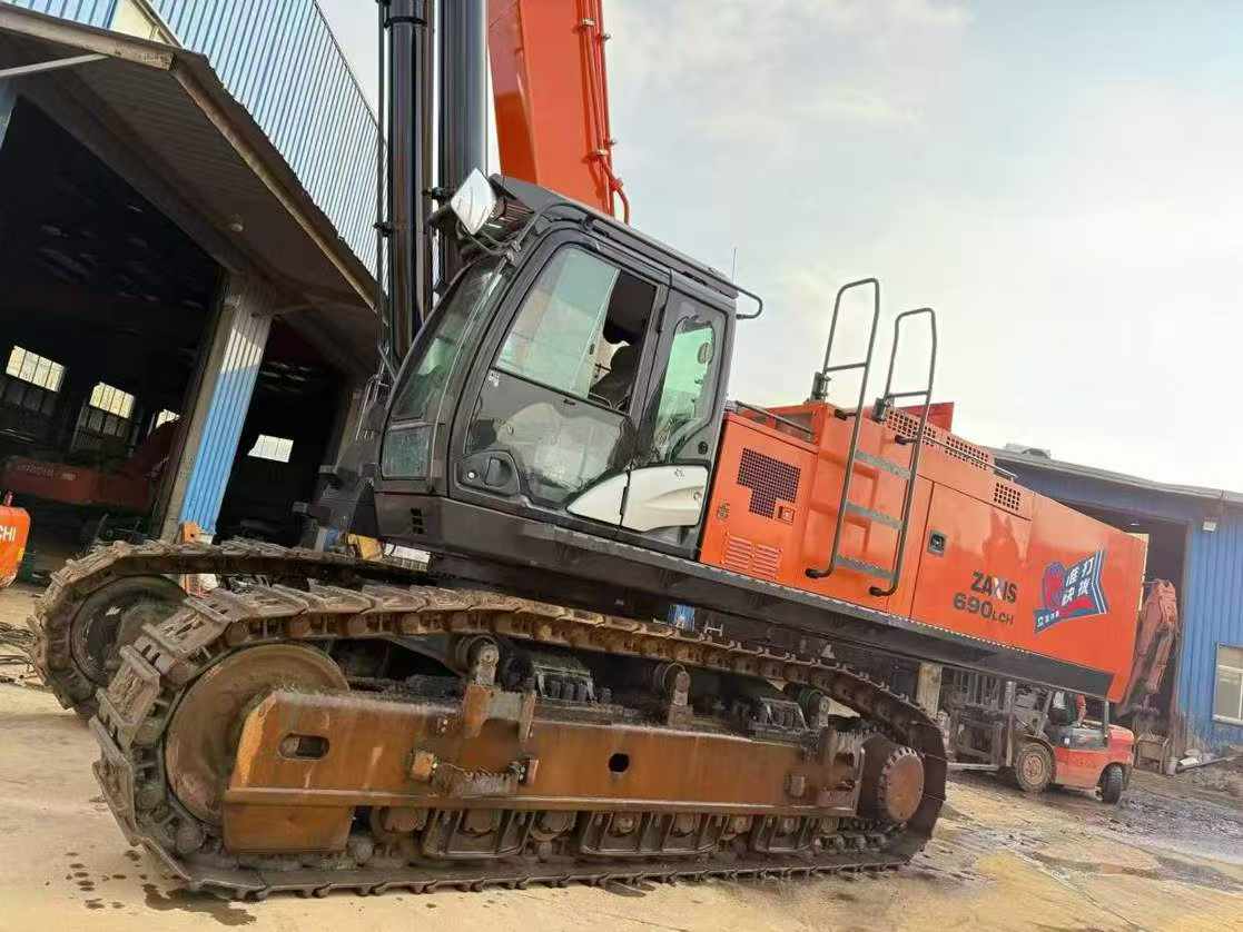 Used Hitachi ZX80 Excavator 2022 Model / 4