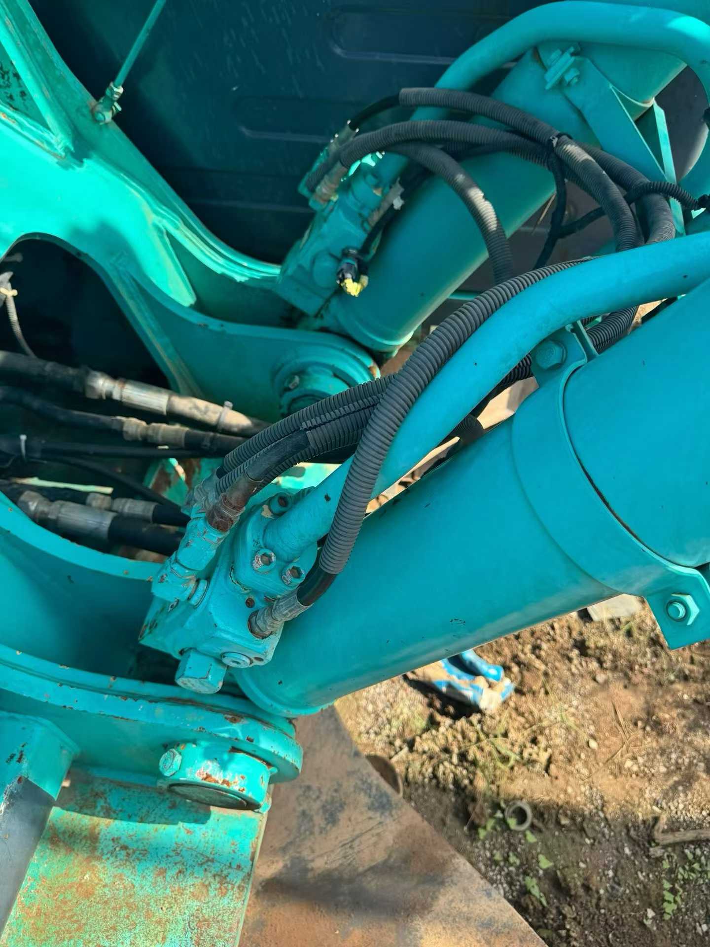 Used Kobelco SK210 Excavator 2016 Model / 6