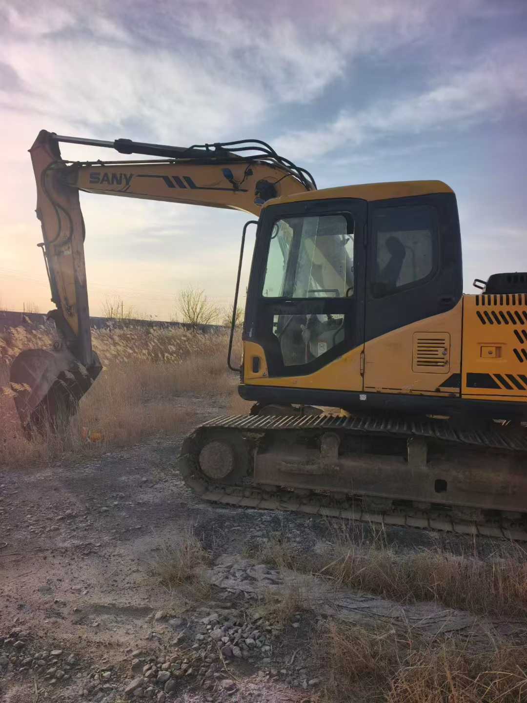 Used Sany SY135 Excavator 2012 Model / 2