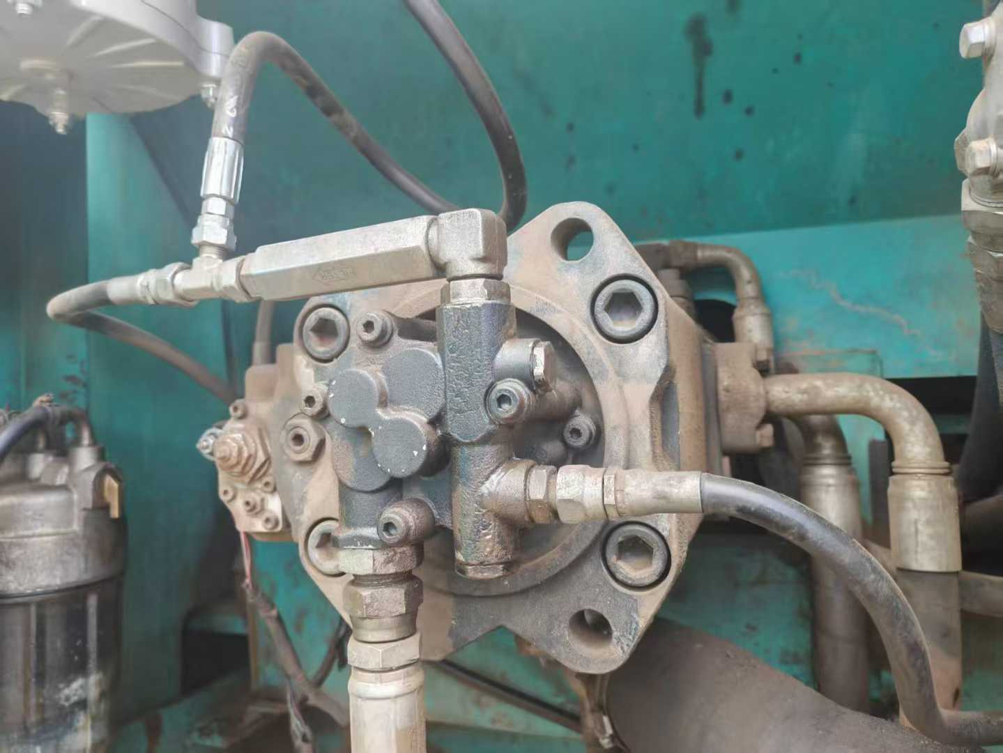 Used Kobelco SK330 Excavator 2016 Model / 6