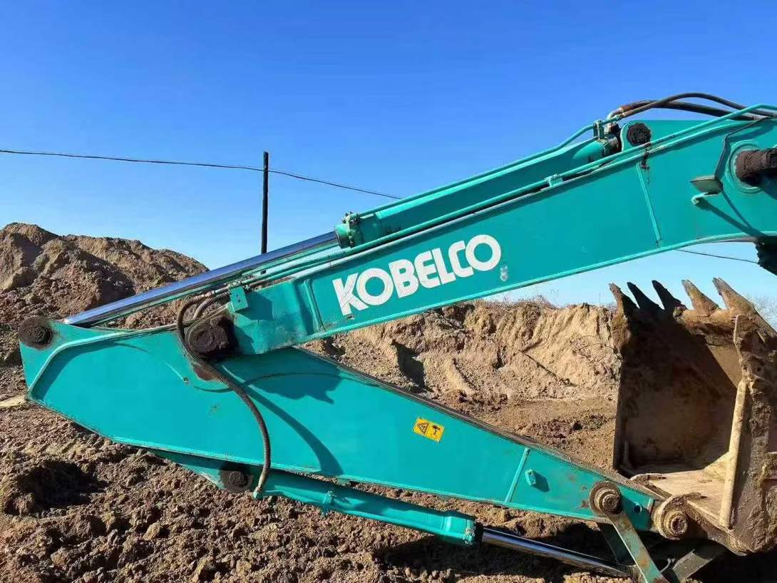 Used Kobelco SK210 Excavator 2016 Model / 4