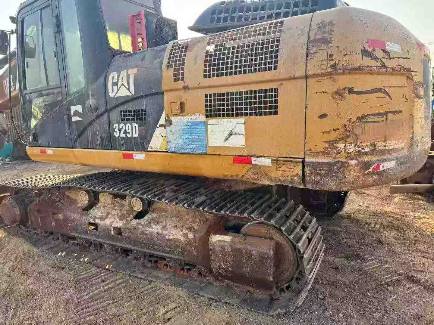 Used Caterpillar 329EL Excavator 2016 Model / 4