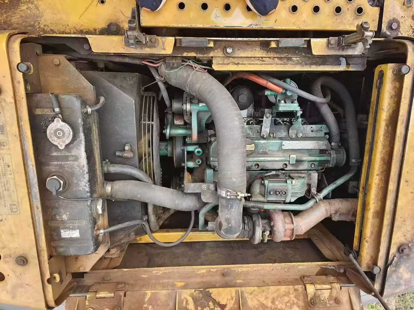 Used Volvo EC140 Excavator 2016 Model / 6