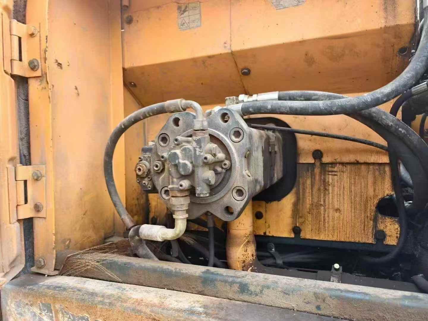 Used Hyundai R215-9 Excavator 2016 Model / 3