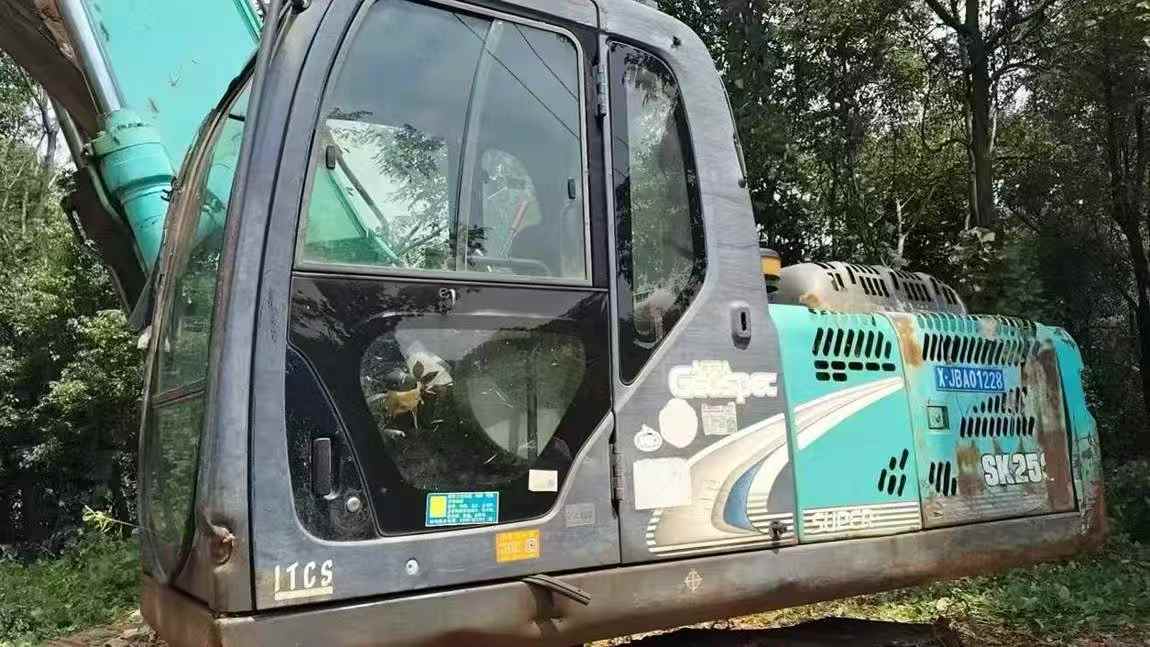 Used Kobelco SK250 Excavator 2011 Model