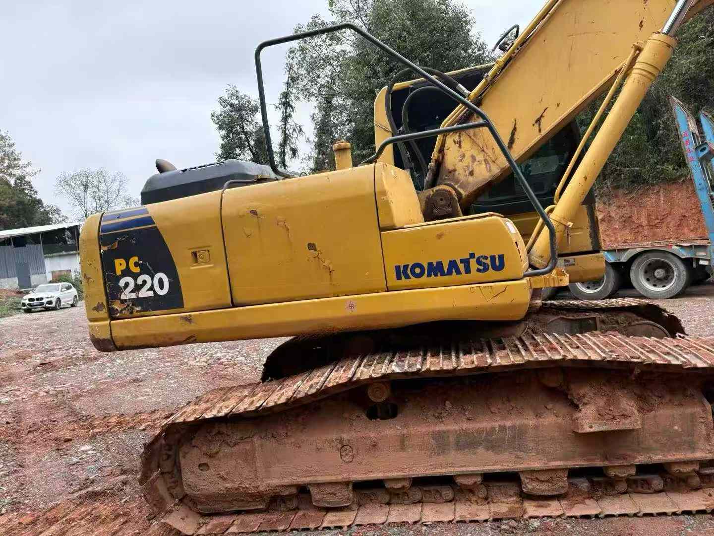 Used Komatsu PC200-8 Excavator 2011 Model / 3