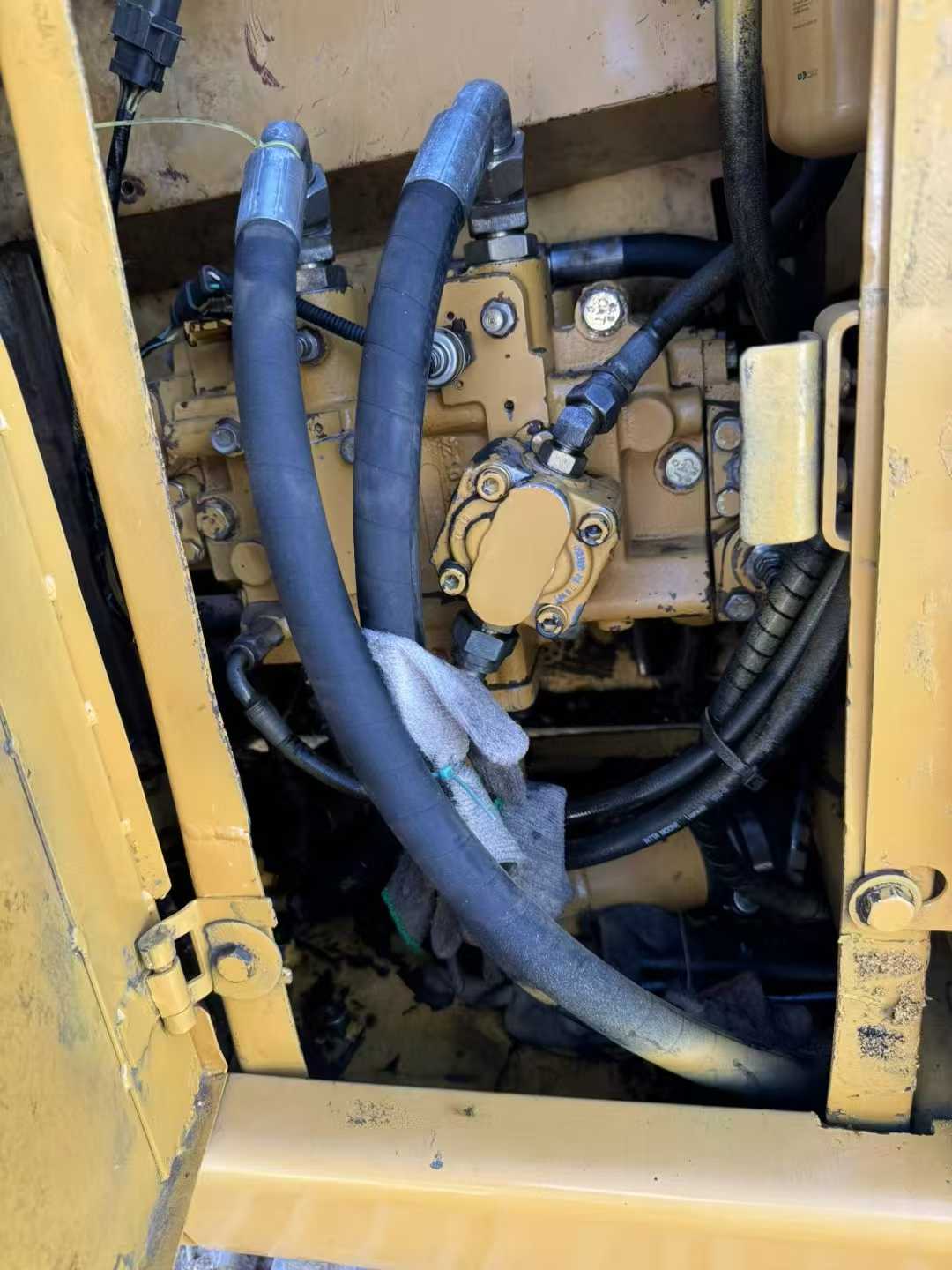 Used Caterpillar 311C Excavator 2016 Model / 6