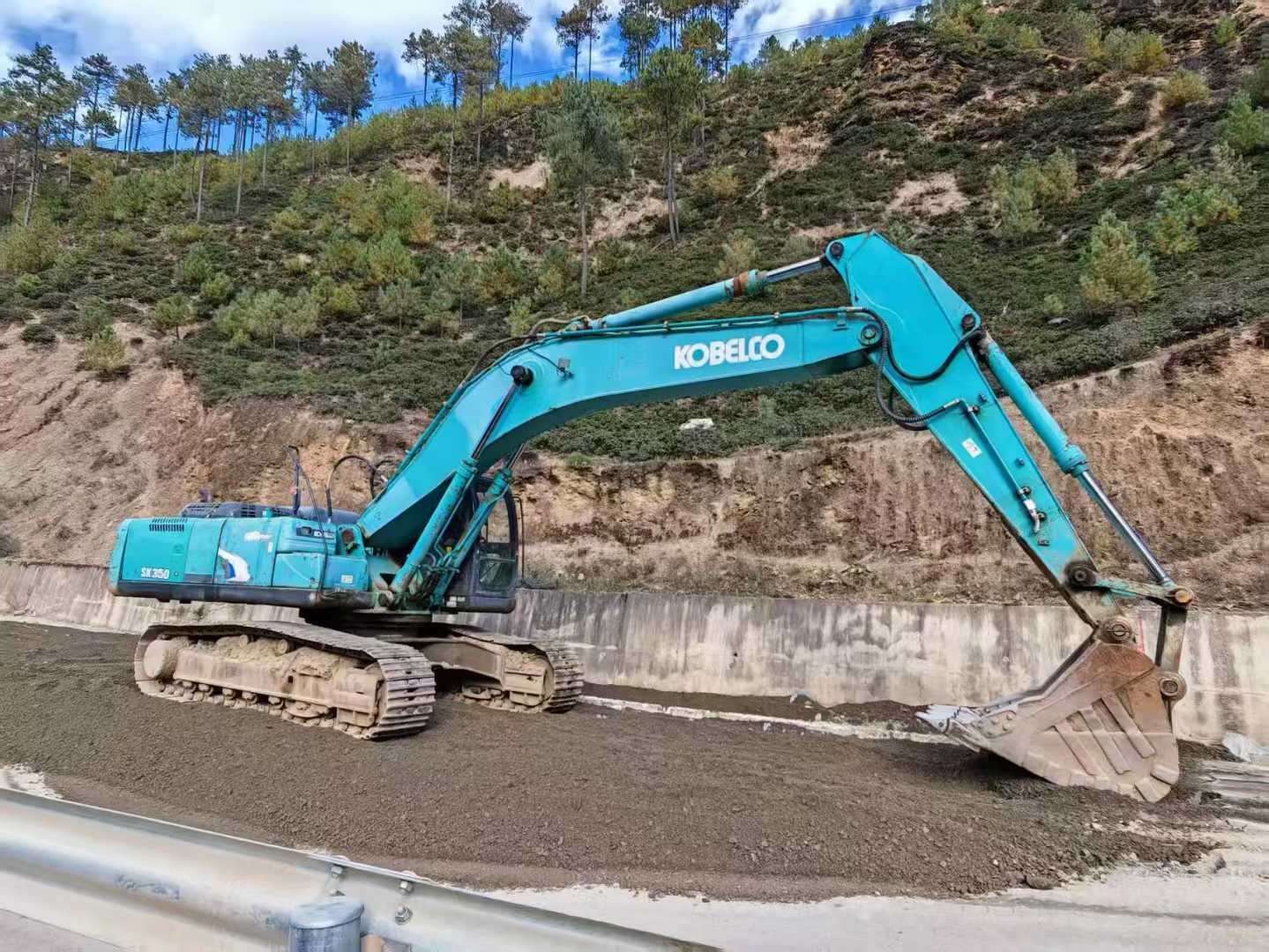 Used Kobelco SK330 Excavator 2016 Model