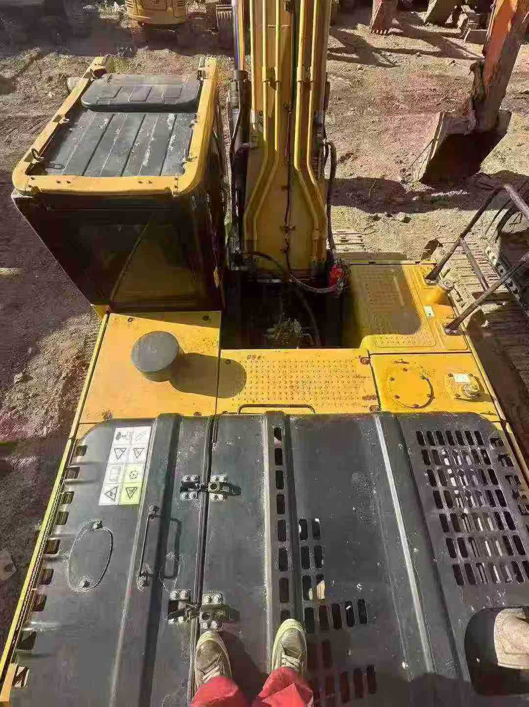 Used Sany SW305K Excavator 2018 Model / 9