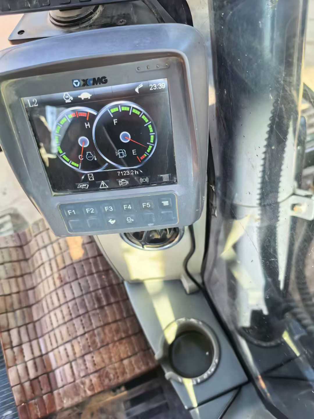 Used XCMG XE135GA Excavator 2016 Model / 9