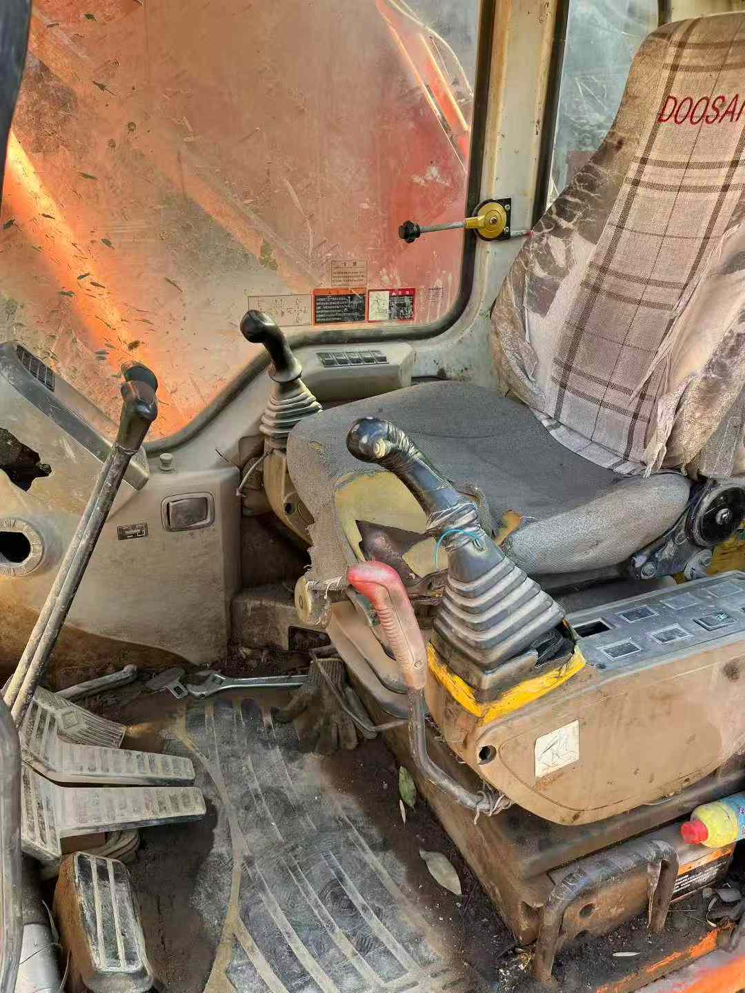 Used Doosan DX15 Excavator 2016 Model / 7