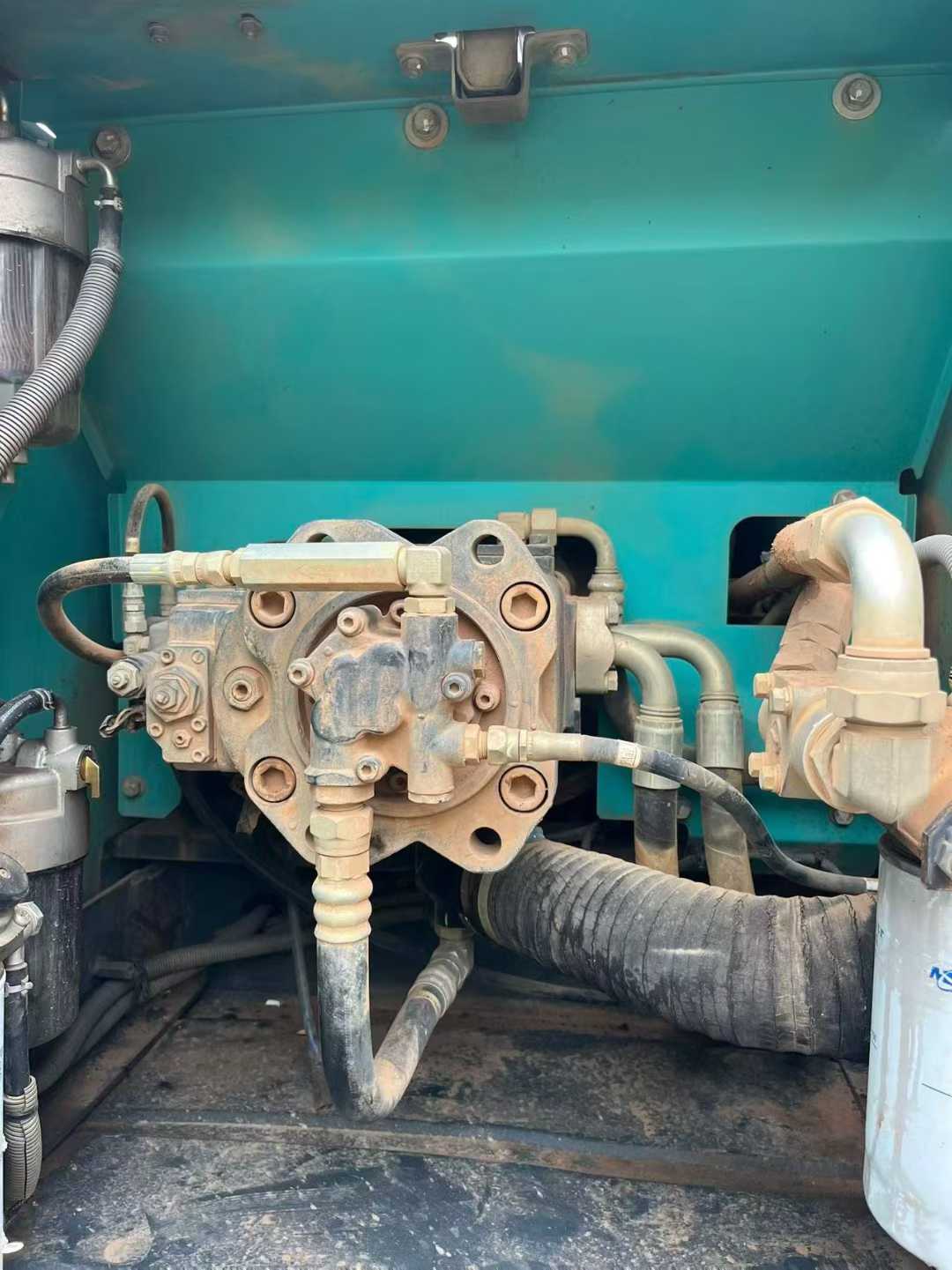 Used Kobelco SK210 Excavator 2016 Model / 5