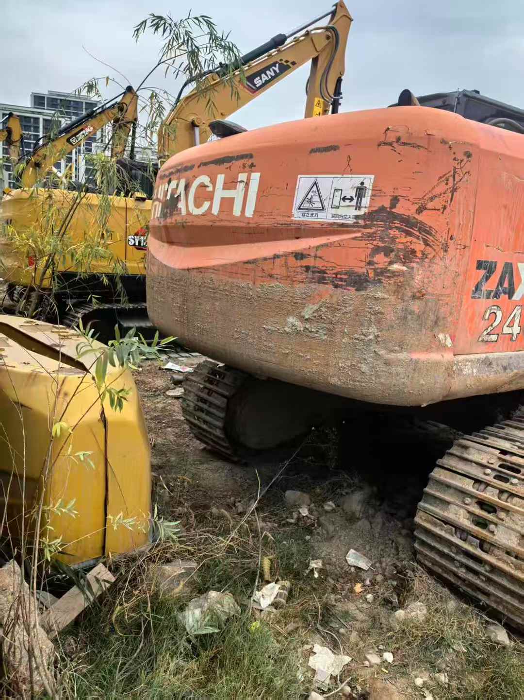Used Hitachi ZAXIS200 Excavator 2012 Model / 4