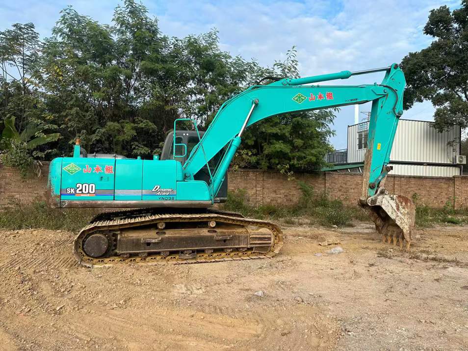 Used Kobelco SK200-10 Excavator 2016 Model / 2