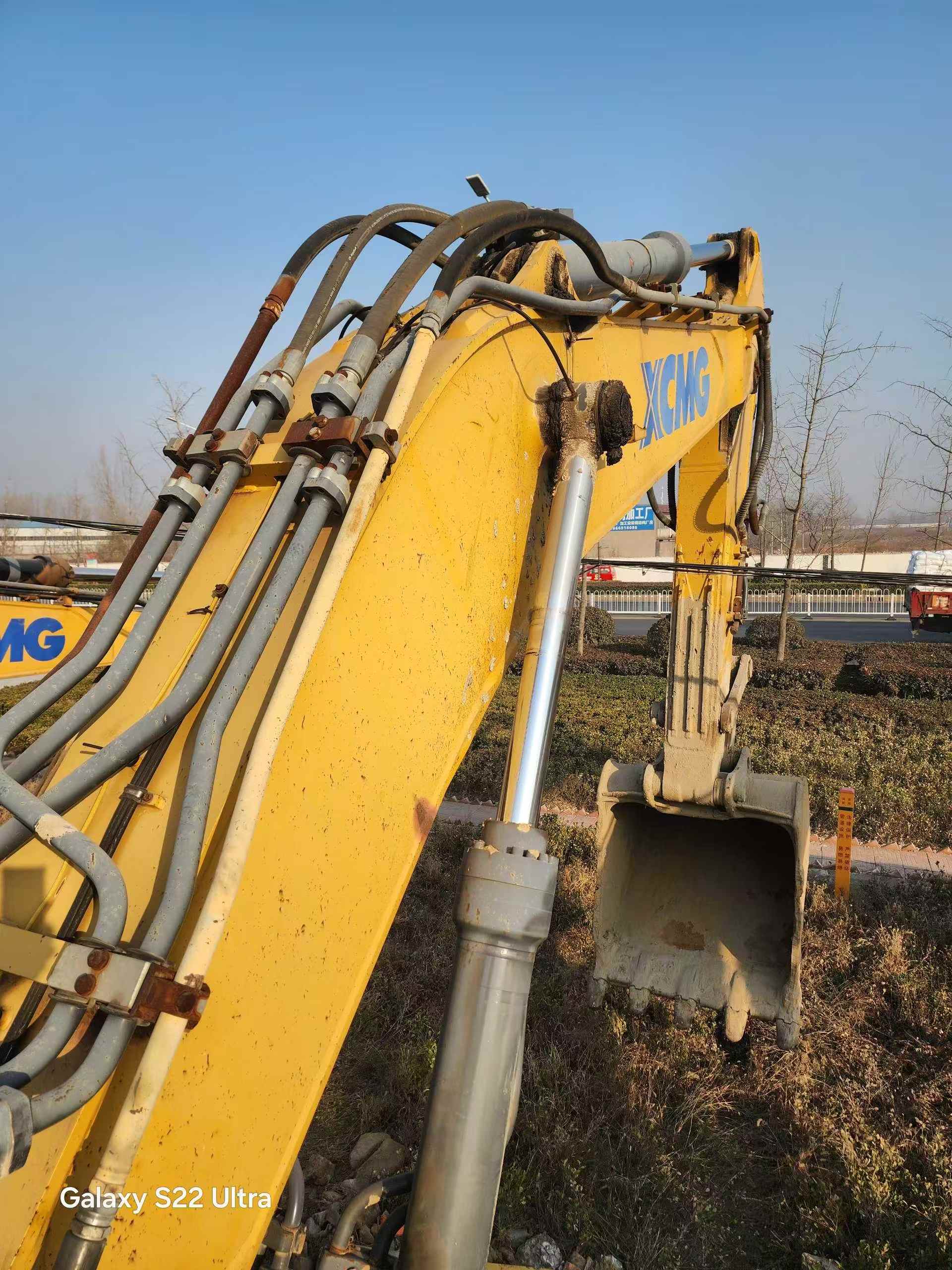 Used XCMG XE470 Excavator 2018 Model / 8