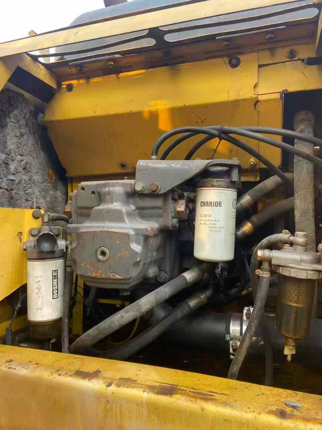 Used Komatsu PC220-8 Excavator 2013 Model / 4