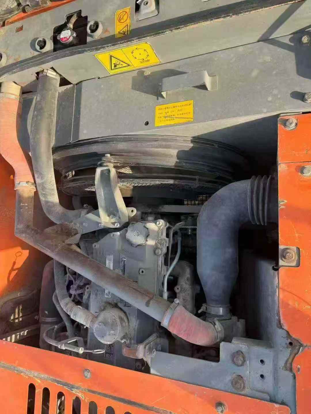 Used Hitachi ZAXIS200 Excavator 2011 Model / 3