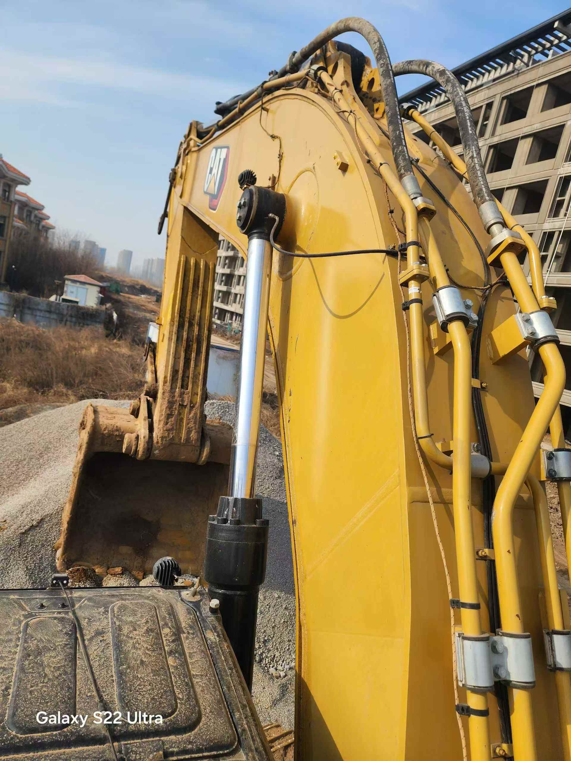 Used Caterpillar CAT352  Excavator 2022 Model / 6