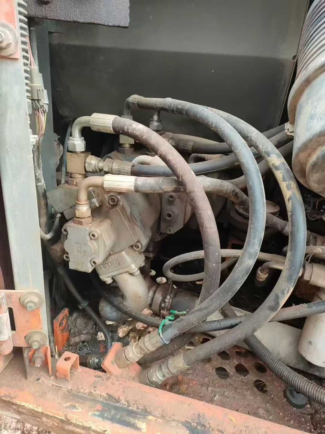 Used Hitachi ZX70 Excavator 2011 Model / 4